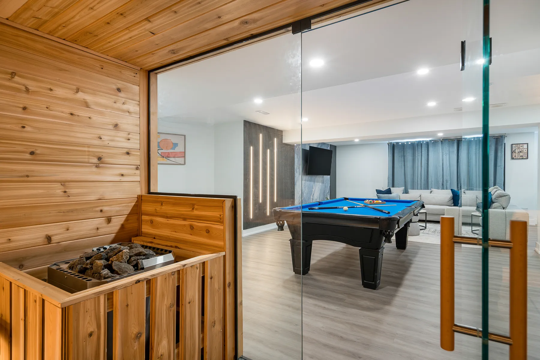 Private sauna and games room